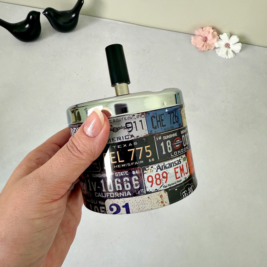 Cinzeiro de Mesa Com Tampa Giratória Anti Odor E Reservatório Grande 12 x 9 cm em Oferta na Shopee