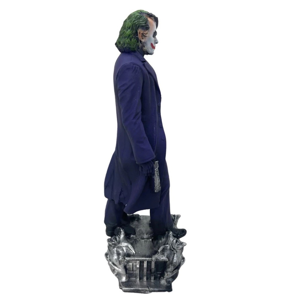 Boneco Colecionável Estátua Action Figure Coringa Prédio DC Batman Resina