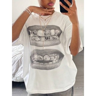 Cropped camiseta feminina com estampa de coquetel martini estilo Y2K para um visual de clube social único em Oferta na Shopee