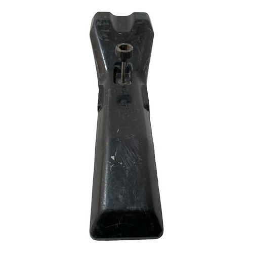 Suporte Protetor Lanterna Traseira Vw Passat 74/78 900470