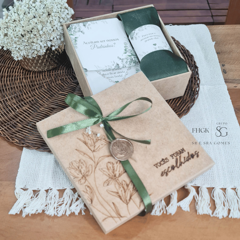 Caixa Convite Casal Para Padrinhos Decorada com Lacre de Cera e Gravata e Pulseira e Tags em Oferta na Shopee