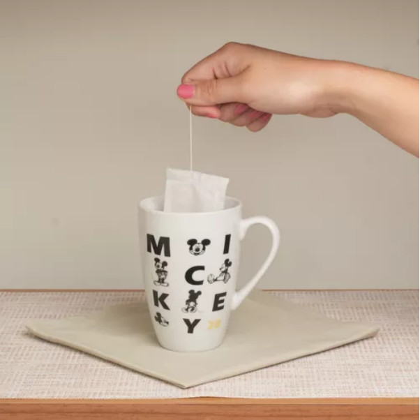 Caneca Porcelana Mickey e Minnie 350ml Branca Desenho Retro Original Disney Resistente em Oferta na Shopee