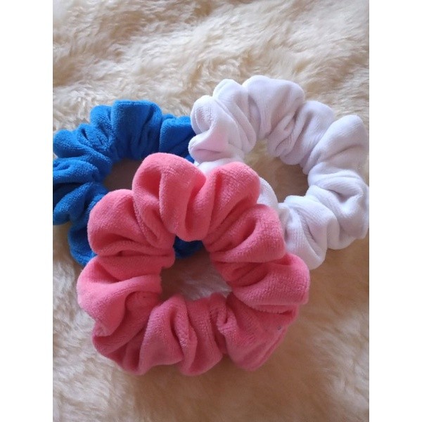 scrunchie de veludo/ lacinho de cabelo/ buxinha - xuxinha para cabelo/ rabico
