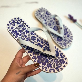 Chinelo Feminino Branco com Estampa Floral Azul do 33 ao 40