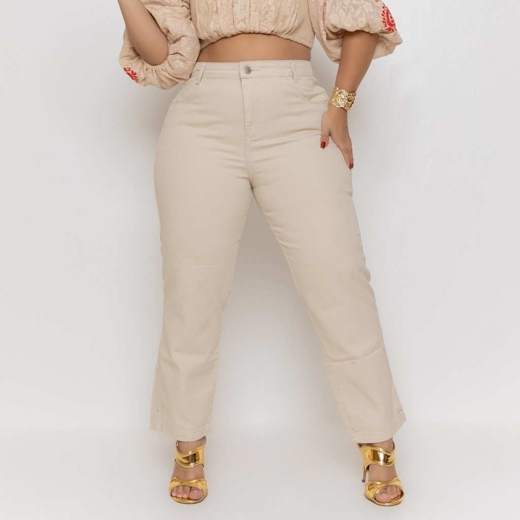 Calça Mom Jeans Plus Size Bege Cintura Alta Arrumada em Oferta na Shopee