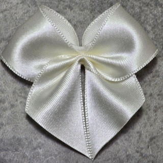 Laço Lacinho De Cetim Nº 5 Artesanal para Lembrancinhas COR PEROLA em Oferta na Shopee