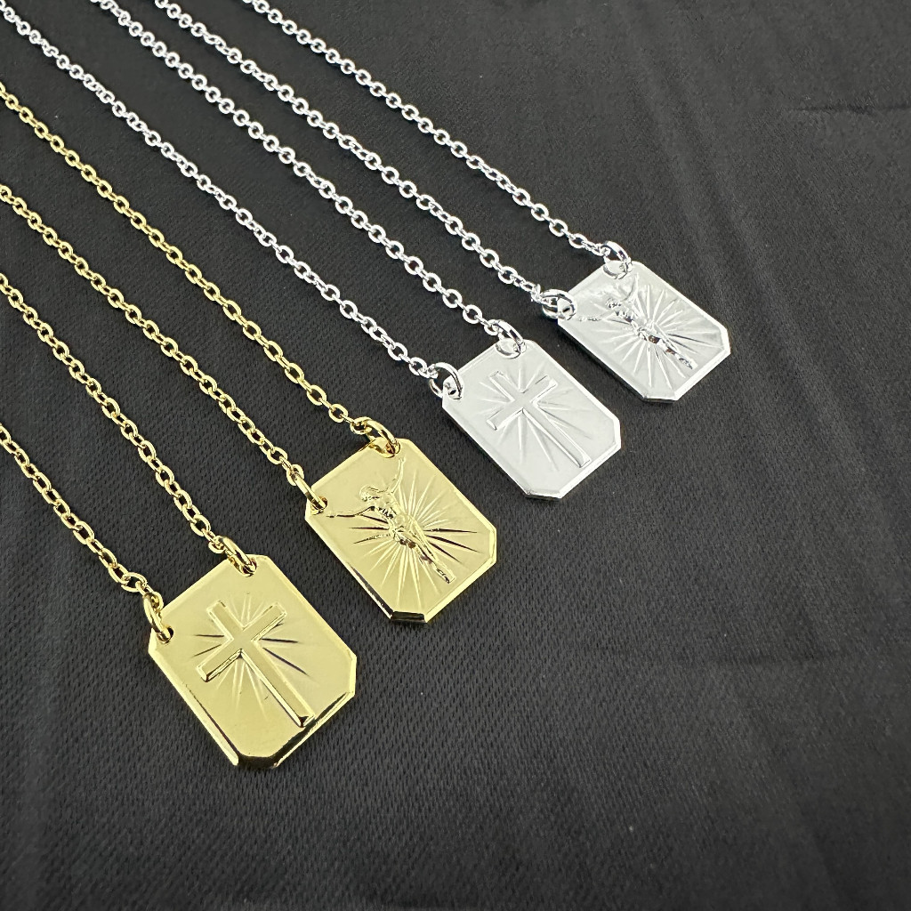 Escapulário Corrente Masculino com Placa Cruz e Jesus Cristo Crucifixo Banhado e prata 925 a Ouro 18k