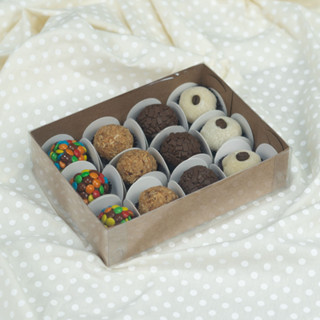 10 Caixas para 12 bombom, doces,  lembrancinhas, trufas e outros 16x12x4 cm cor Kraft em Oferta na Shopee