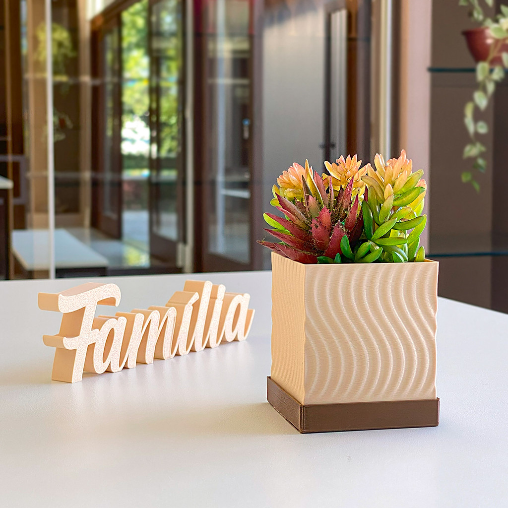 Vaso Cachepot com Palavra Família Textura Ondulada Decoração Moderna Banheiro Sala de Estar Plantas