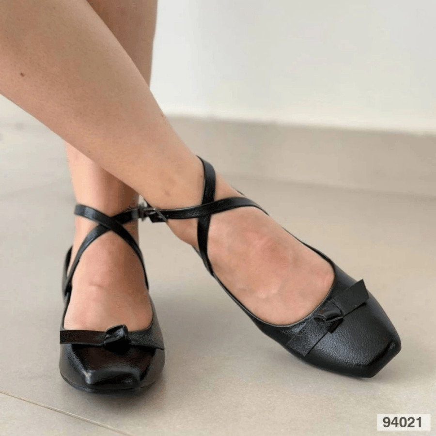Sapatilha Feminina Preta com Bico Quadrado, Laço e Tiras Cruzadas – Elegante, Confortável e Estilosa em Oferta na Shopee