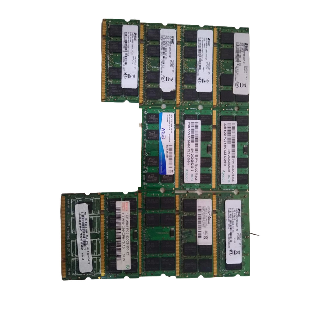 7 Memórias Ddr2  2 gigas com 5 pentes  de 1 giga p/ Notebook usada 12 PEÇAS