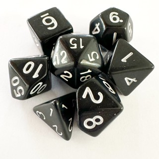 KIT 7 DADOS DICE PRETO OPACO CENTRAL  JOGO TABULEIRO RPG MESA NÚMEROS BRANCOS D4 D6 D8 D10 % D12 D20 em Oferta na Shopee