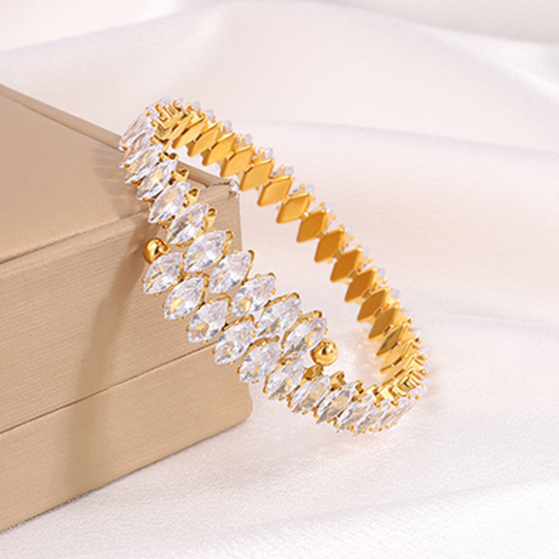 Personalidade de alta qualidade em cor de zircônio completo estilo elegante pulseira 18k