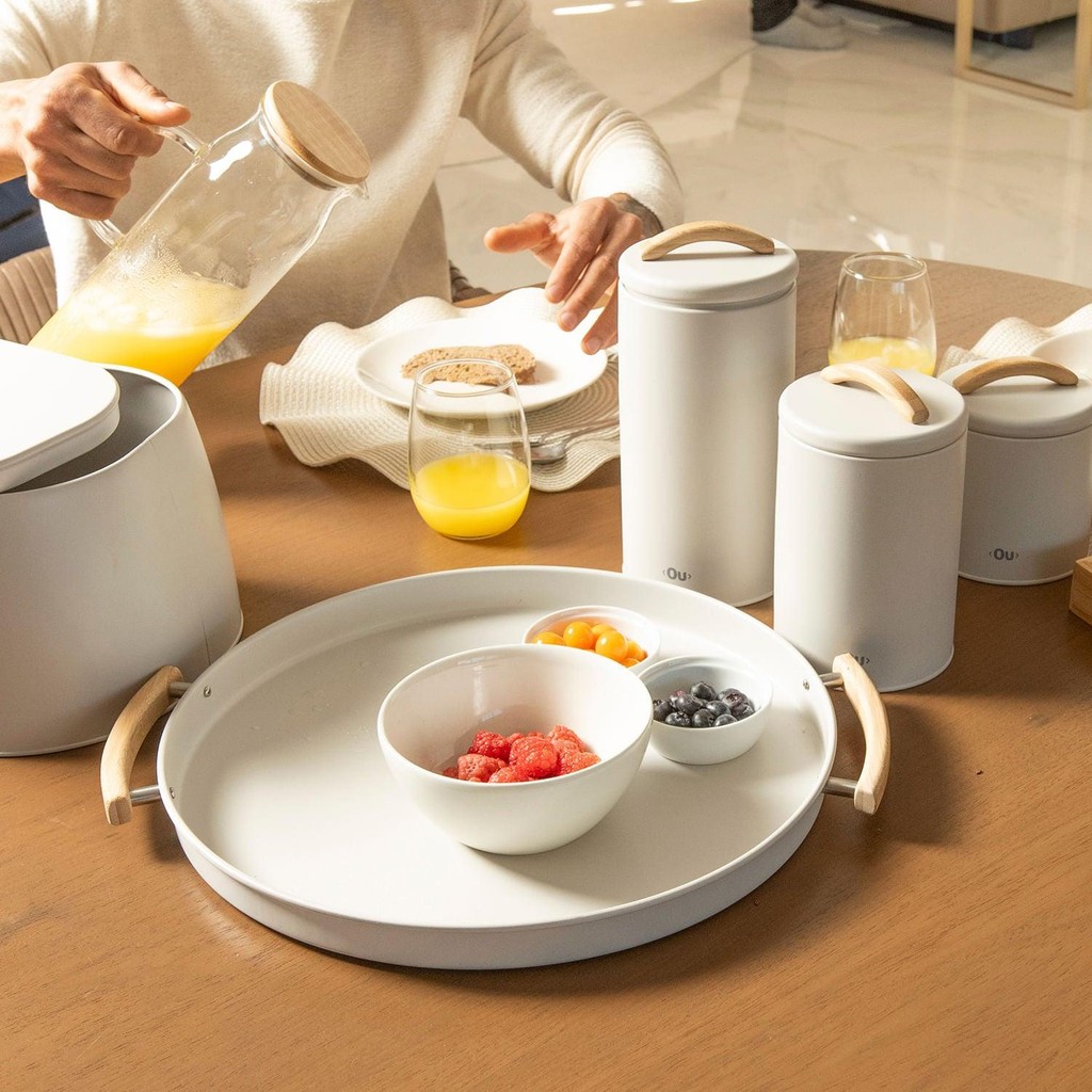 Bandeja com alças Ou 41,5x37x3cm Linha Sense em Metal e Bambu em Oferta na Shopee