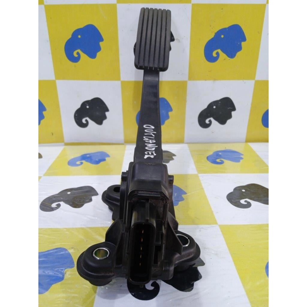 Pedal do Acelerador Eletronico Outlander Gt 2016 1600a102 