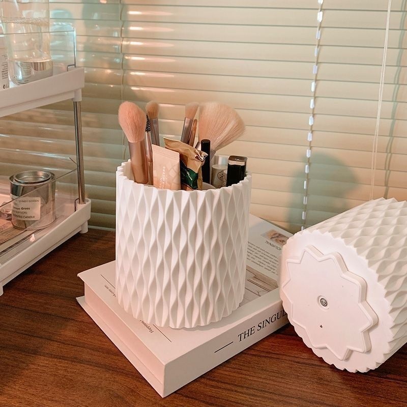 kit 3 Porta-Pinceis Giratório de 360° para pincéis de maquiagem(Enviar imediatamente) em Oferta na Shopee