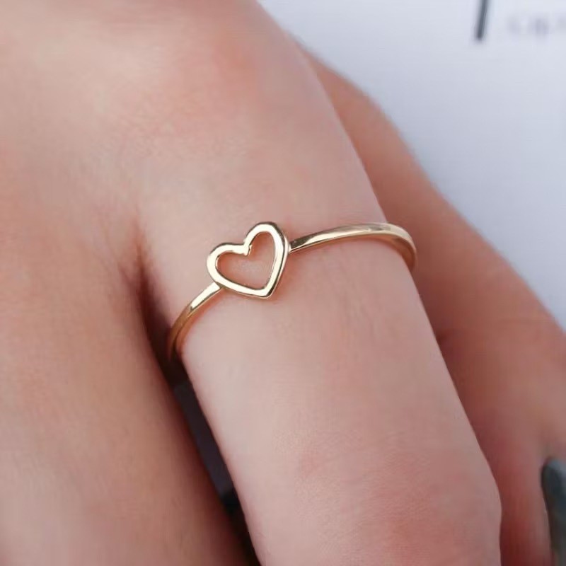 Anel Simples de Coração Oco Coração Oco Coração em Forma de Coração Jóias de Cobre Anel de Prata Eletrolítico