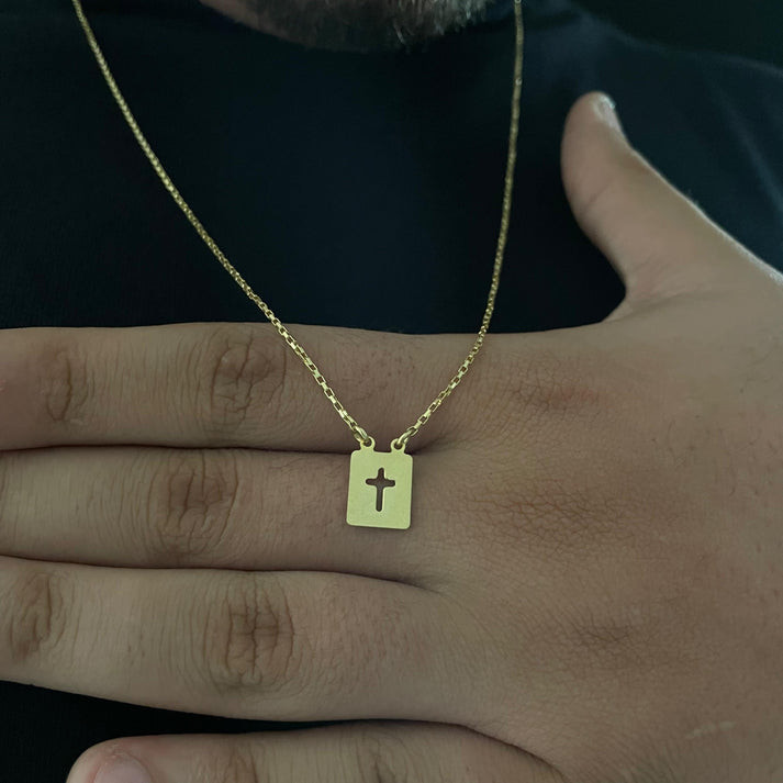 Escapulário Cruz Vazada de moeda antiga em Oferta na Shopee