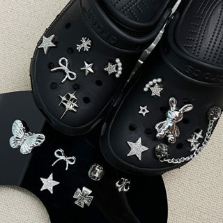 Buraco sapatos acessórios High-End sentido sapato fivela acessórios textura de Metal estilo Punk em Oferta na Shopee