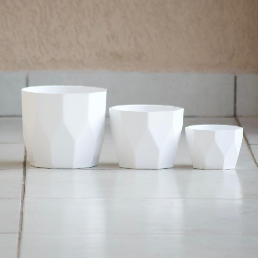 Kit Jogo 3 Vasos para Plantas Decorativo Cachepô Liso Injetado Centro Mesa Suculentas Cactos