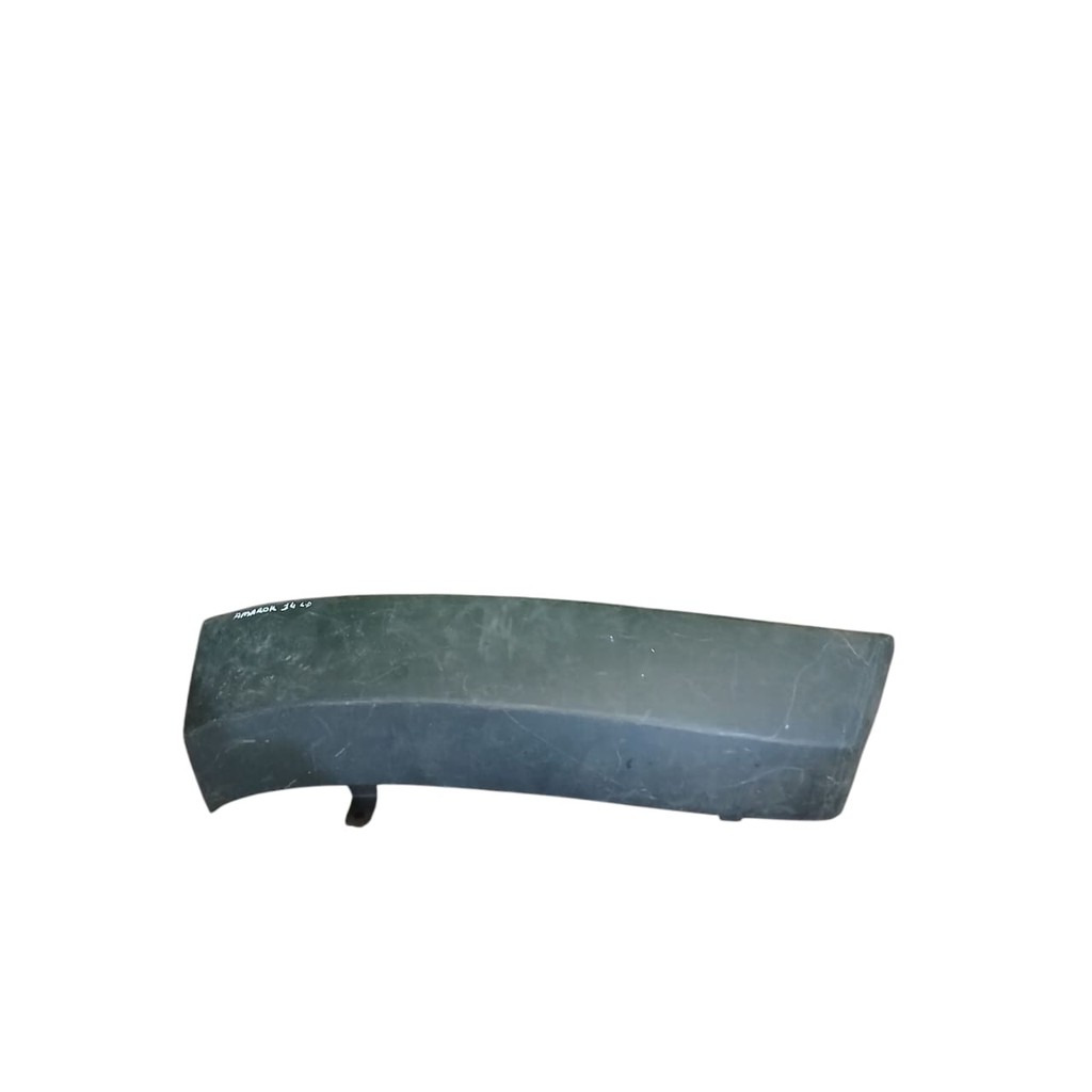 ALARGADOR MOLDURA PARACHOQUE ESQUERDO AMAROK 14/18 DETALHE