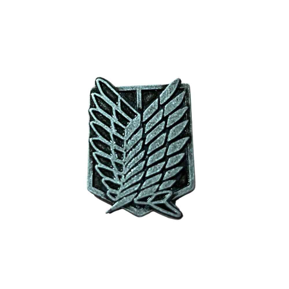 Pin Boton Piticas Attack on Titans Asas da Liberdade em Oferta na Shopee