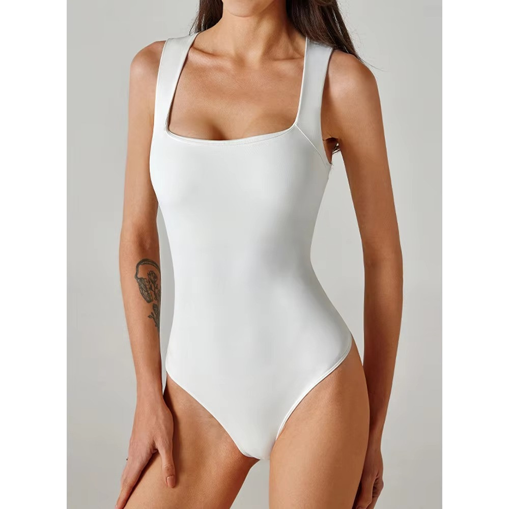 Regata Body Com Decote Reto Quadrado E Alça Larga Que Realça Busto Tipo Regata