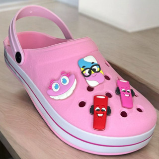 Babuche Infantil & Adulto + 4 bottons Aplique Finis Leve e Confortável em Oferta na Shopee