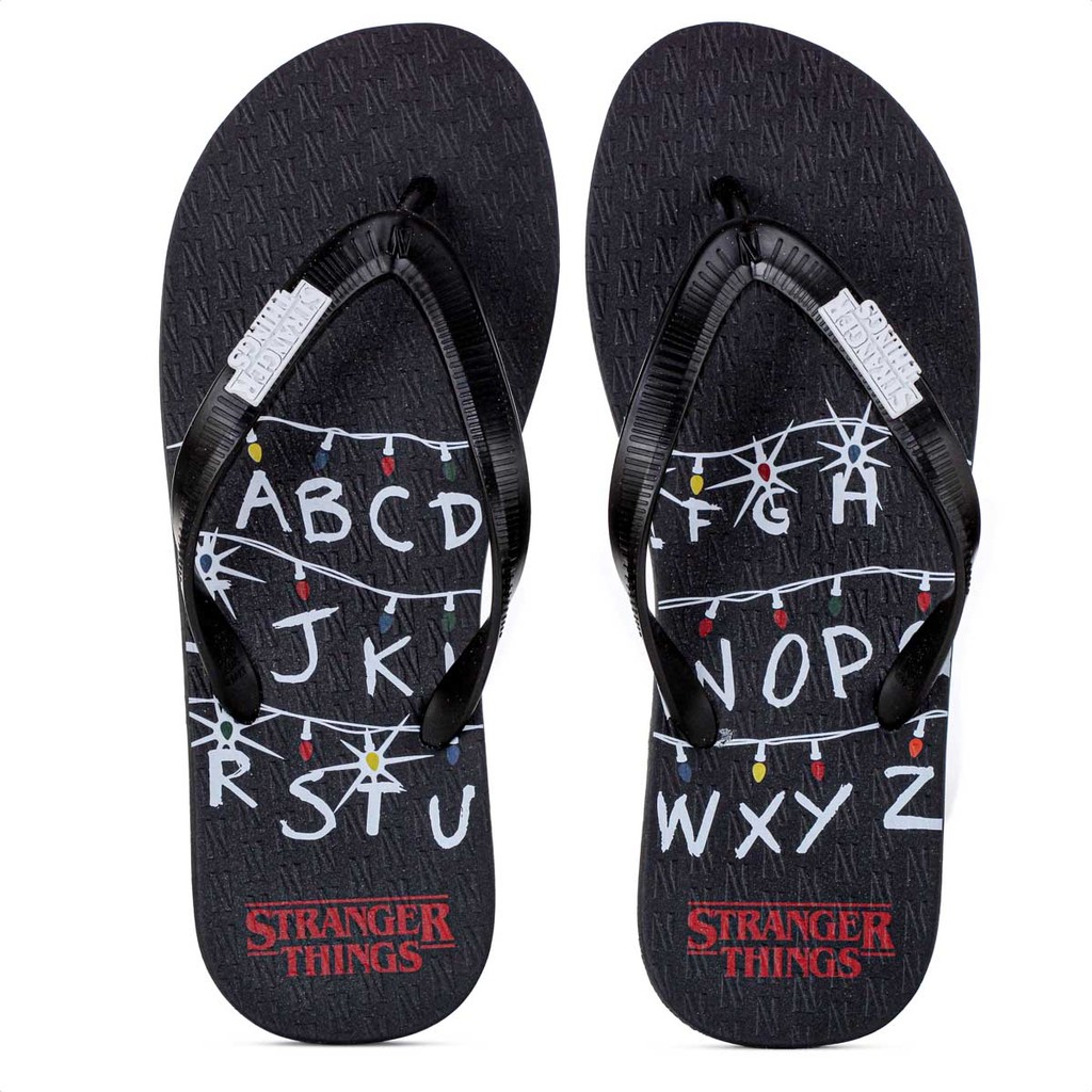 Chinelo Netflix Stranger Things Alphabet Preto - Masculino em Oferta na Shopee