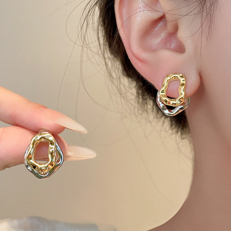(Ótimo valor) brincos femininos de dupla camada de ouro e prata com design irregular e linhas geométricas da moda
