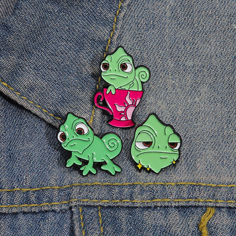 Desenhos Animados Engraçado Sapo Esmalte Broche Anime Animal Mochila Crachá Moda Acessórios De Roupas Presente Jóias em Oferta na Shopee
