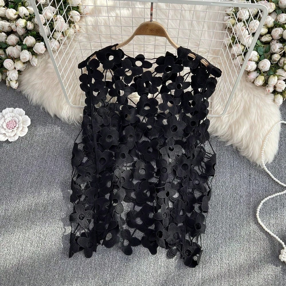 Colete elegante de malha com flores ocas, item preto moderno de verão