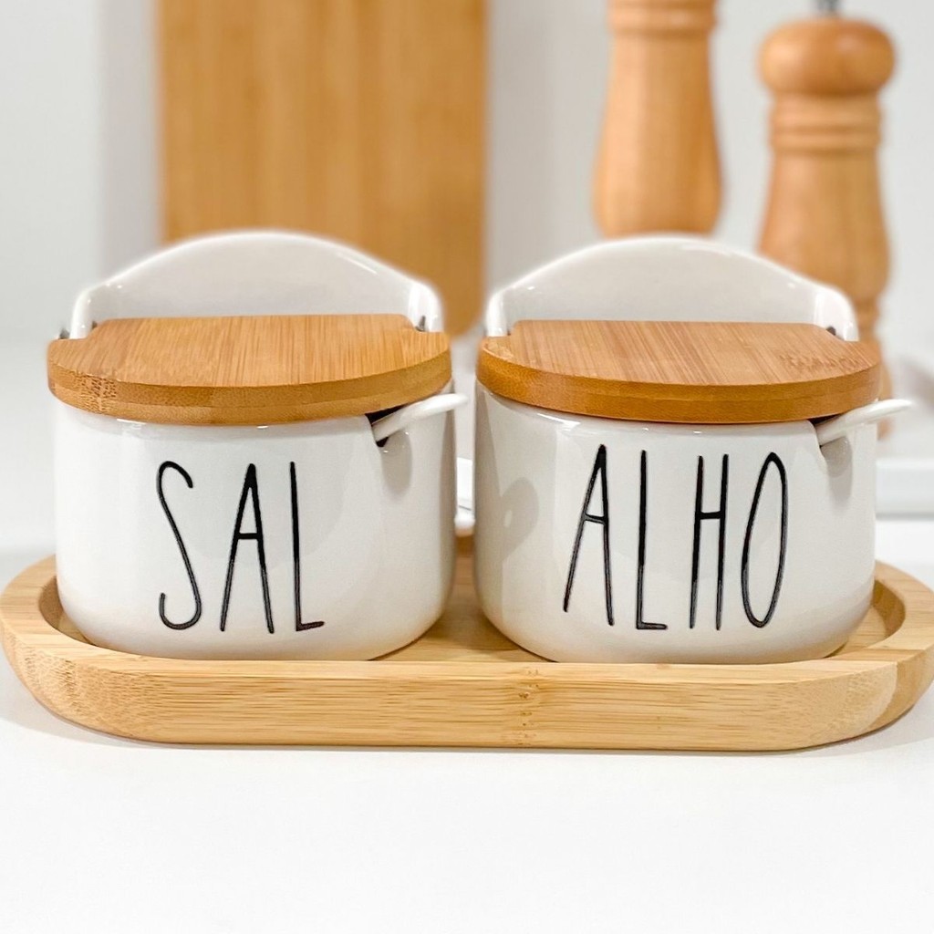 KIT LUXO C/ 2 Unidades, 1 Saleiro de Mesa com Colher + 1 Porta Alho Porcelana C/ tampa de bambu 300g em Oferta na Shopee