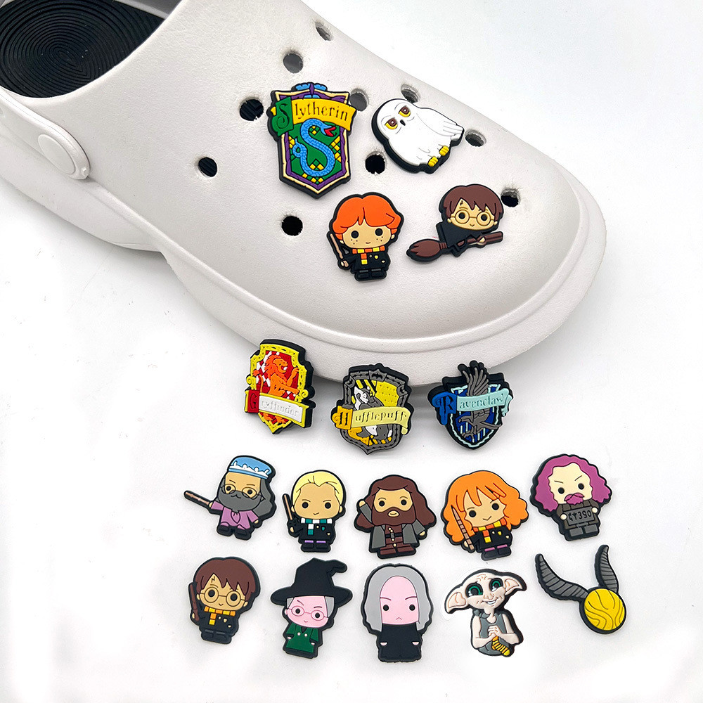 Croc Jibbit Pins PVC Novo Desenho Animado Fofo Harry Potter Chinelo Sapatos Botão Charmoso