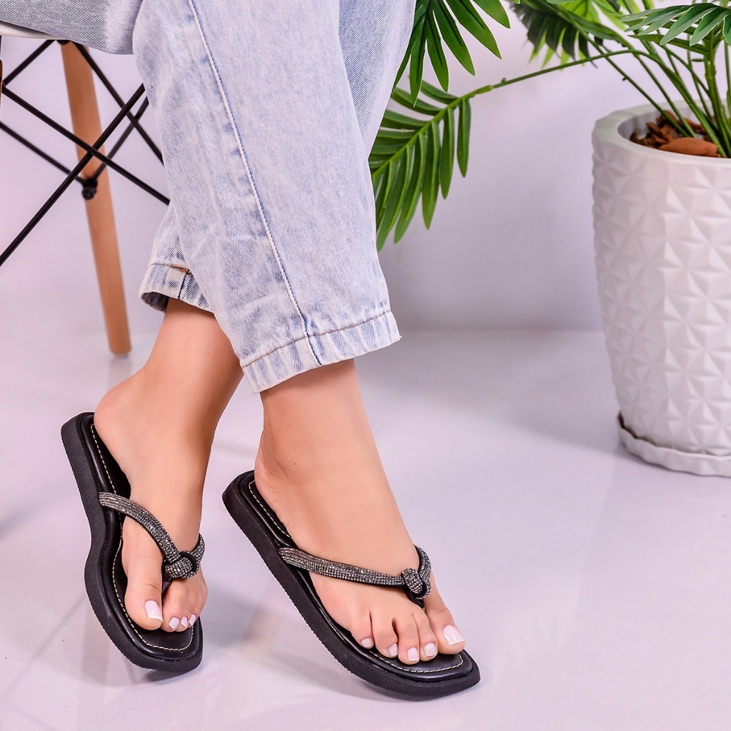 Sandalia Chinelo De Dedo Feminino Flat Strass Resistente Rasteirinha Papete Confortavel