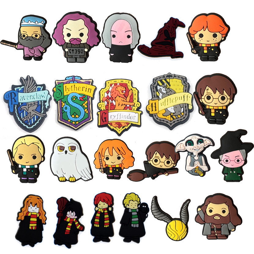 Pins PVC Nova Academia Mágica De Desenho Animado Harry Potter Bonito Chinelo Sapatos Botão Charme