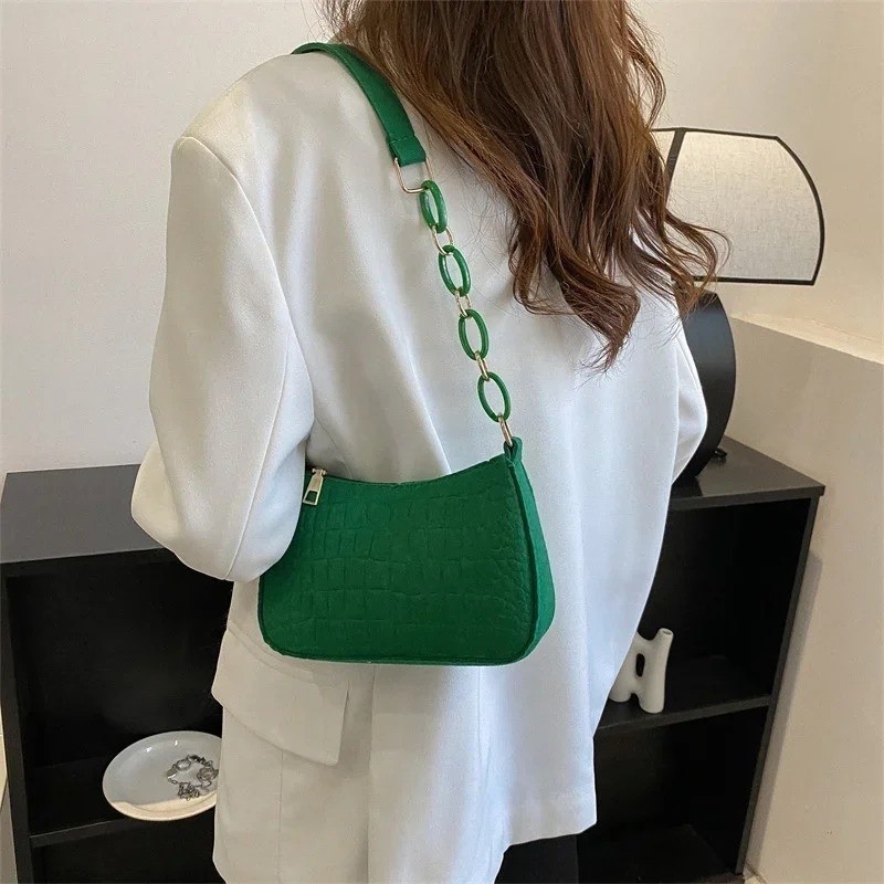 Novo estilo coreano moda criativa pequena bolsa quadrada de lã de fibra para mulheres em Oferta na Shopee