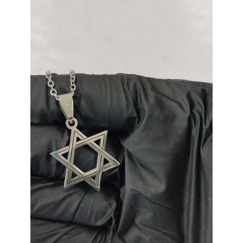 Colar moderno Unissex com estrela de Davi em Aço Inoxidável - Elegância e Tradição Judaica
