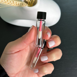 Kit 50 Mini Frasco de Gloss Batom Retoque Refil Embalagem Tubete Cosméticos Viagem Brilho Labial em Oferta na Shopee