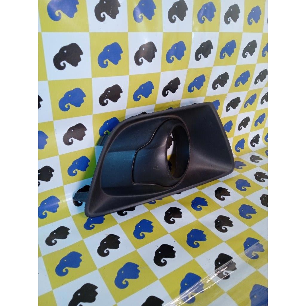 Grade Farol Milha Direito Ecosport 2013 a 2017 