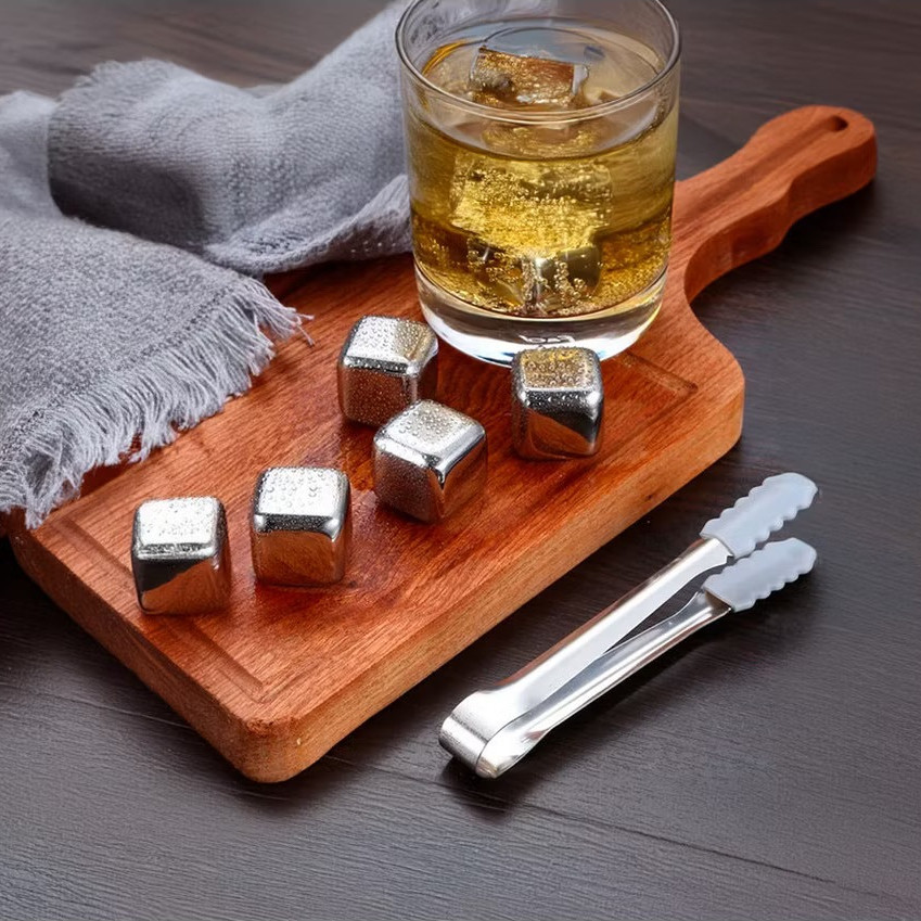 Kit 6/8 Cubos de Gelo de Aço Inox Com Pegador Cubos Reutilizáveis para Bebidas Whisky Cerveja Drinks em Oferta na Shopee