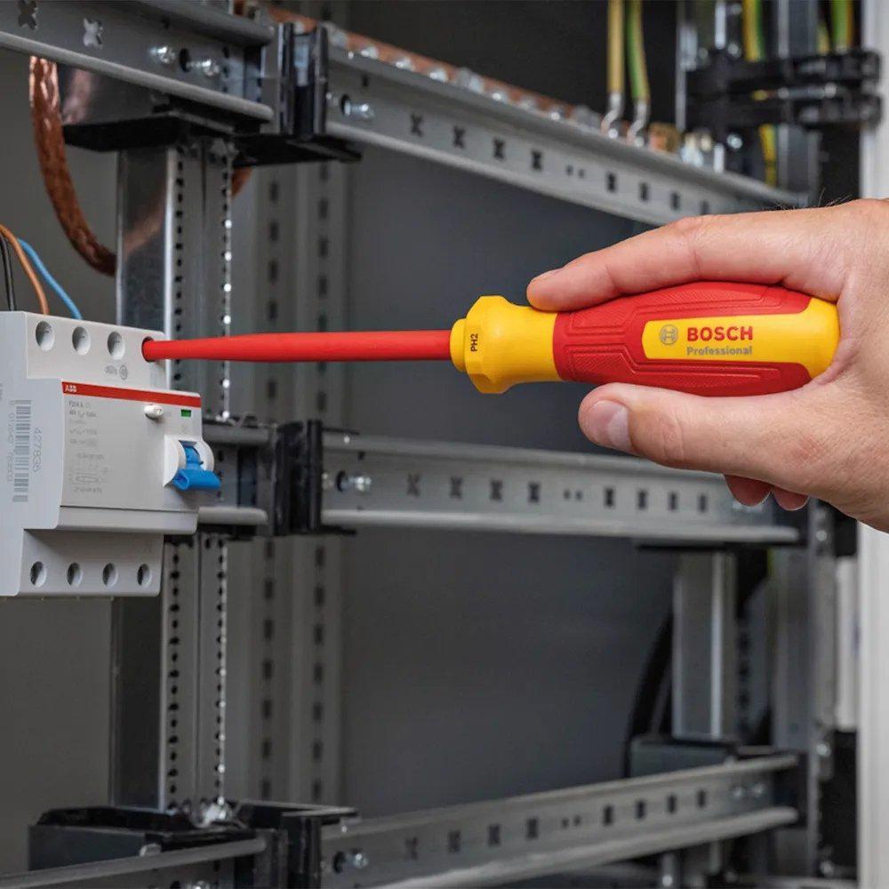 Chave de Fenda VDE Pozidriv 2 x 125mm BOSCH — imagem 2 de 2