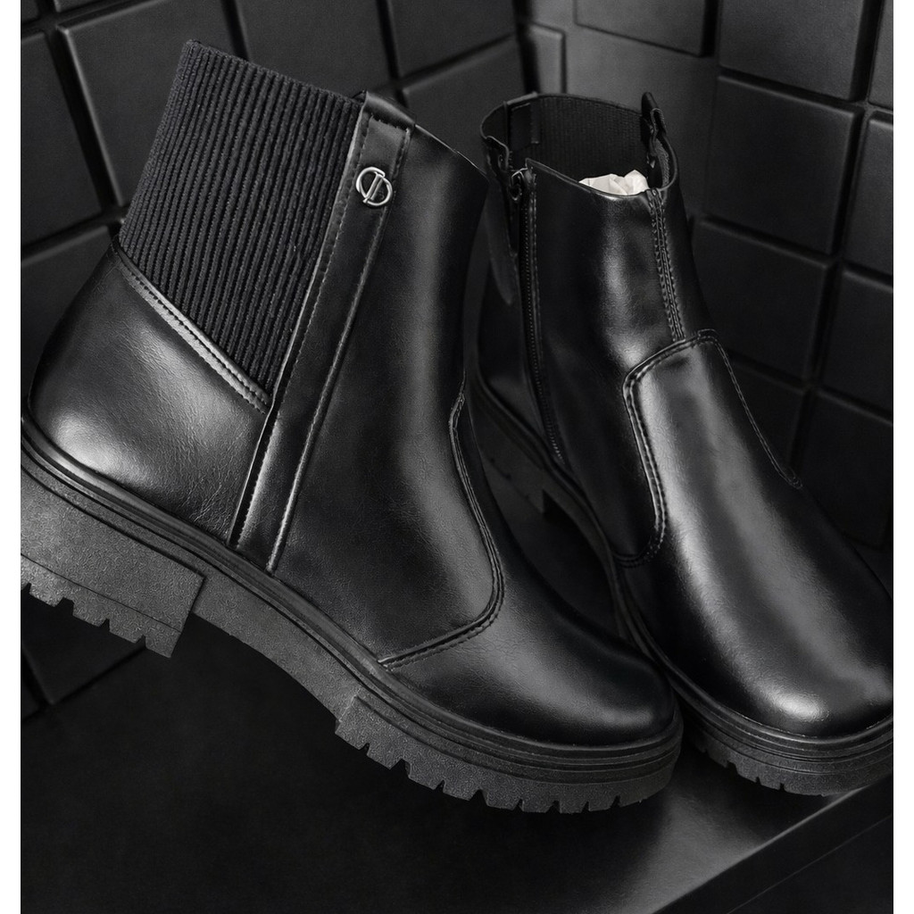 Bota Feminina Dakota Coturno Cano Curto - D2422