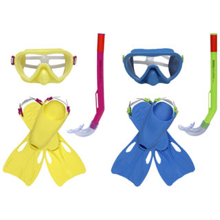 Kit Snorkel Infantil Crusader Essential com Máscara de Mergulho e Nadadeiras Cores Sortidas Bel em Oferta na Shopee