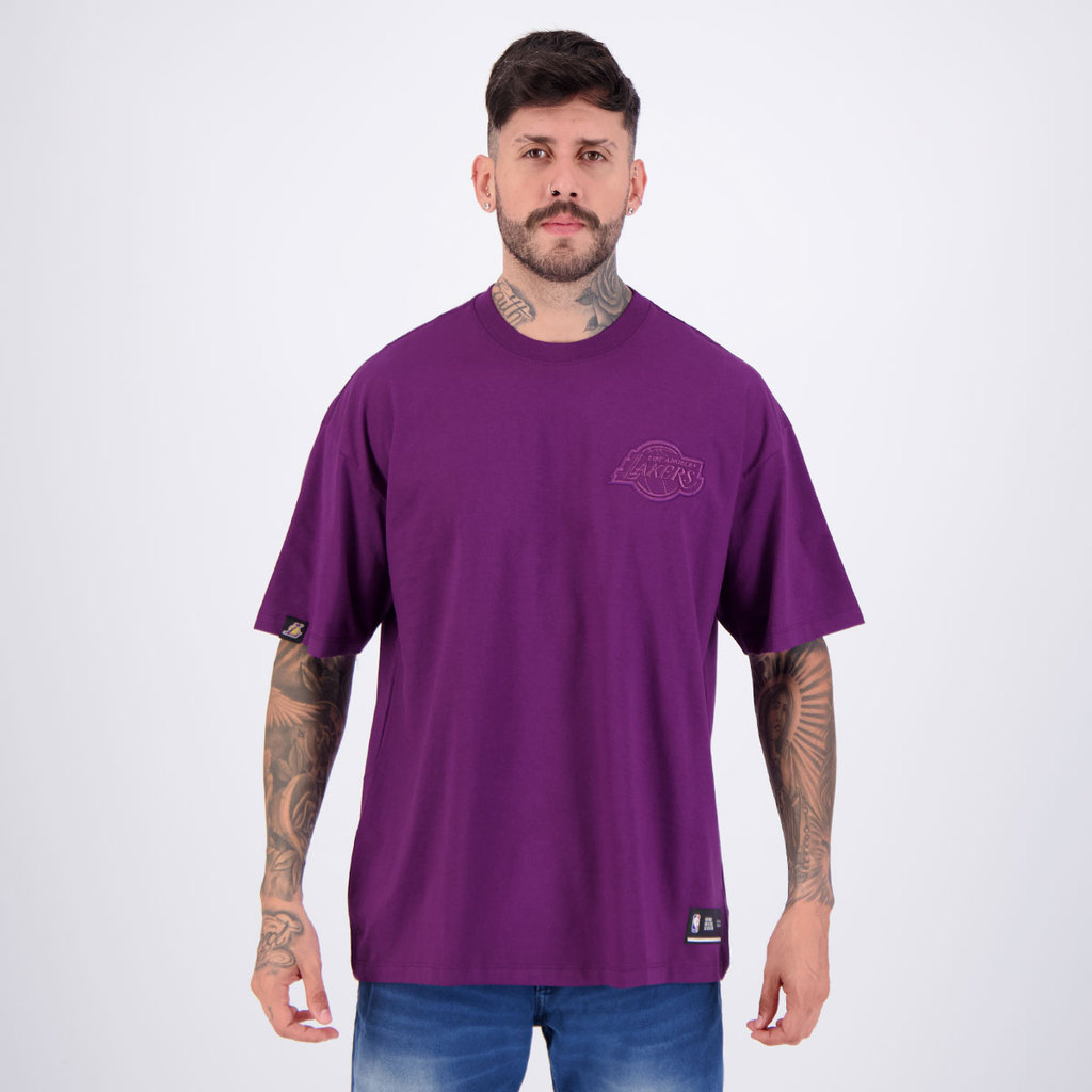 Camiseta NBA Los Angeles Lakers Oversized Faux Emboss Roxa