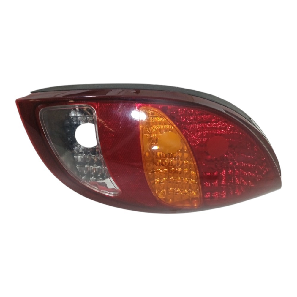 Lanterna Traseira Direita Gm Celta 00/05 C/detalhes  Direito/passageiro Vermelho