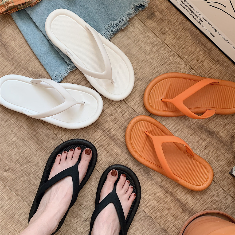Chinelos de sola grossa feminino verão novo estilo moda ins casa interior estilo simples Casual praia flip flops Anti-de