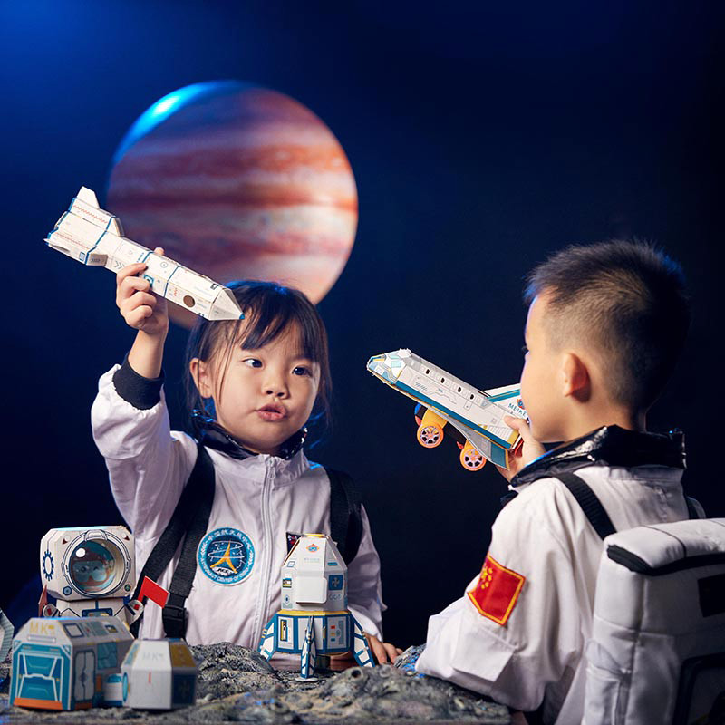 Crianças mão-Paste DIY produção experimento científico espaço mês vista engenharia foguete nave espacial deus barco nave