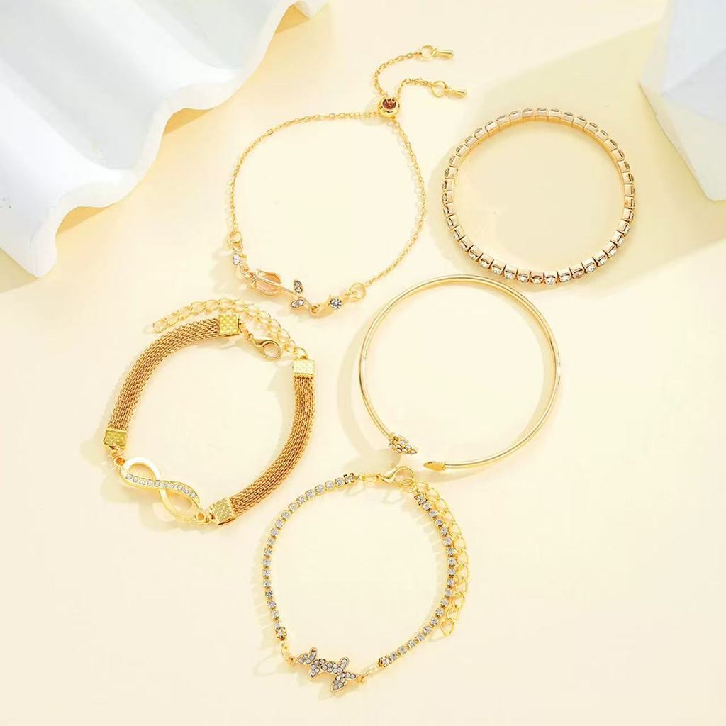 Conjunto de Pulseiras 6 Peças Dourado com Strass ,Detalhes Coração Borboleta Infinito Moda Feminina