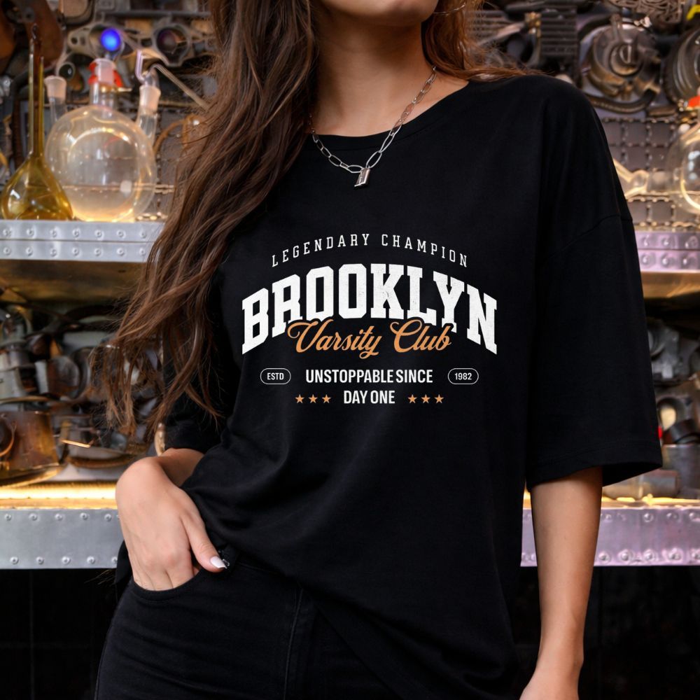 Camiseta Oversized Feminina Brooklyn Varsity Club Estilo Americano Streetwear Premium